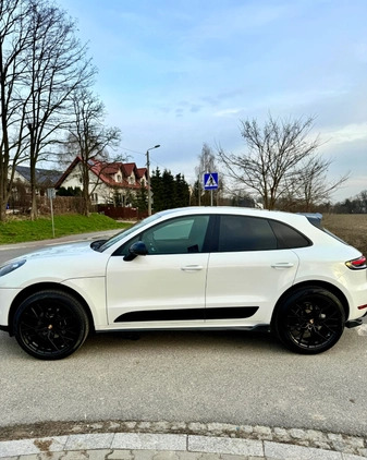 Porsche Macan cena 199900 przebieg: 31550, rok produkcji 2020 z Kraków małe 232